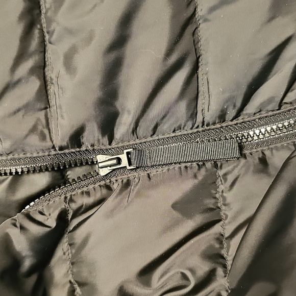 Adidas [XL] ESSENTIALS LIGHT DOWN JACKET - Picture 6 of 8